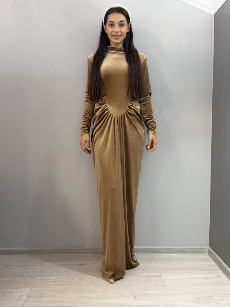 Coroana de catifea – Cafeniu Deschis Flawless Queen 3
